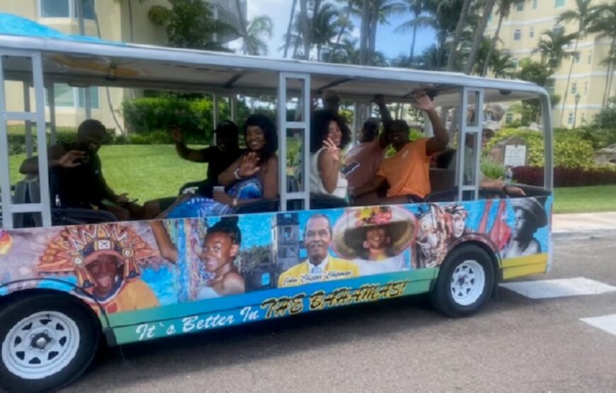 Nassau: Bahamas Culture Tour with Electric Trolley and Water