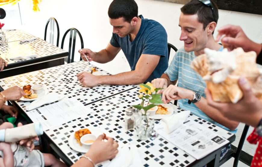 Nassau: Bites and Sites Food and Cultural Walking Tour