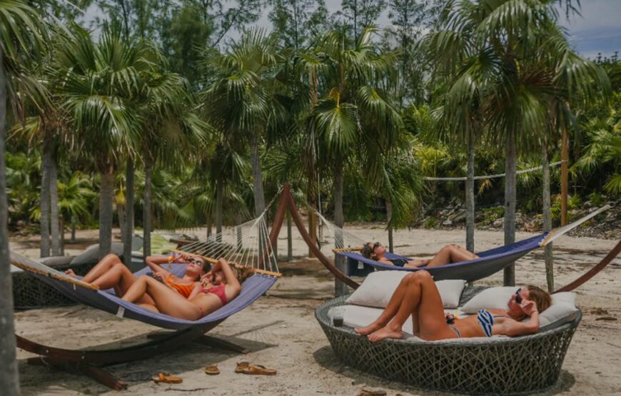 Nassau: Rose Island’s Sand Dollar Beach Resort Activity