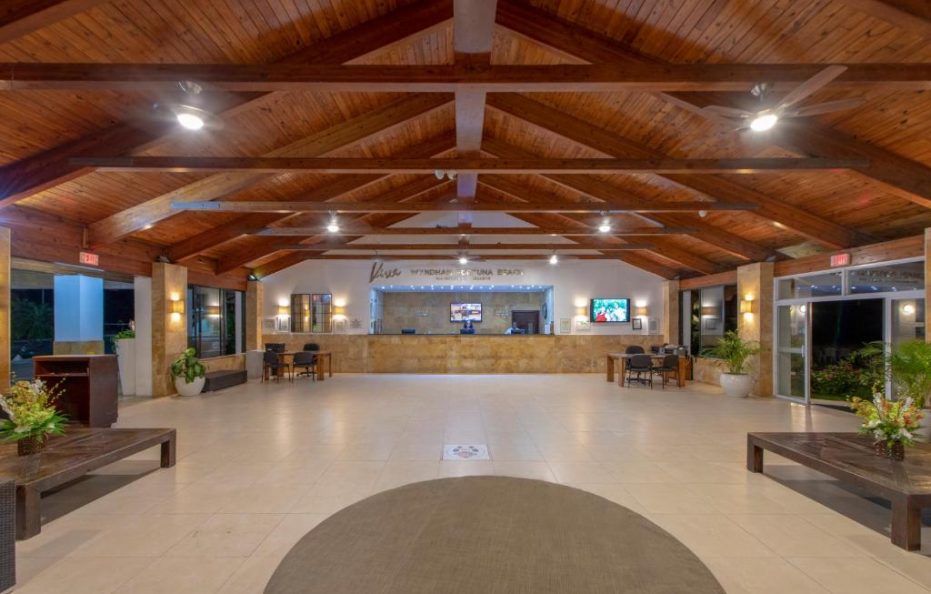 Viva Fortuna Beach by Wyndham