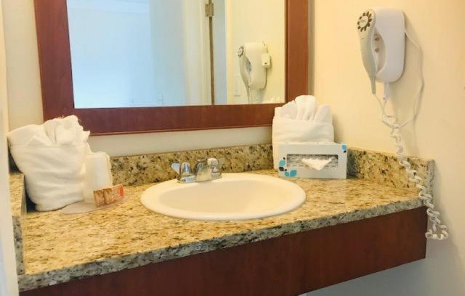 Bell Channel Inn Hotel