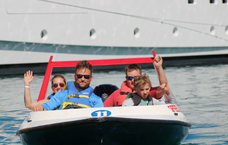 Nassau: Self-Drive Speedboat Ride and Pig Swimming Encounter